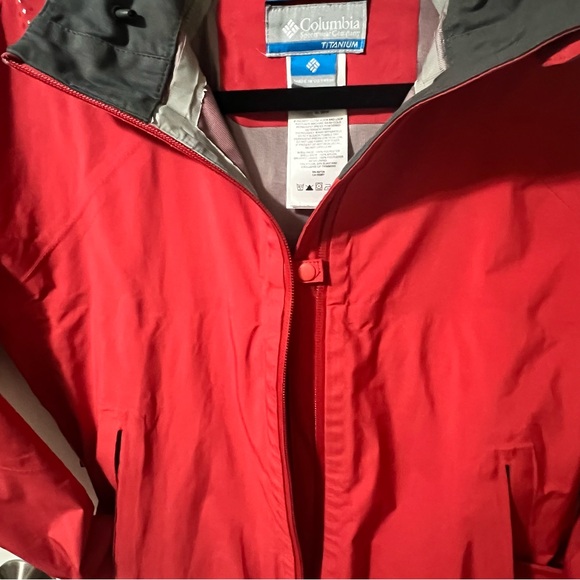 Columbia TITANIUM Onmi-Tech Jacket - Picture 3 of 16